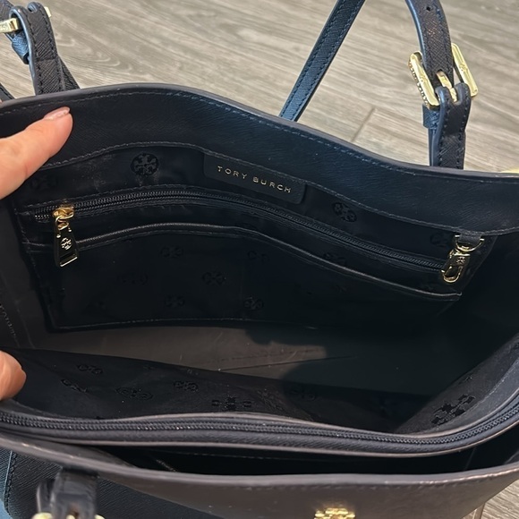 EUC Tory Burch York Buckle Tote Navy Purse Bag Saffiano Leather - Picture 10 of 12